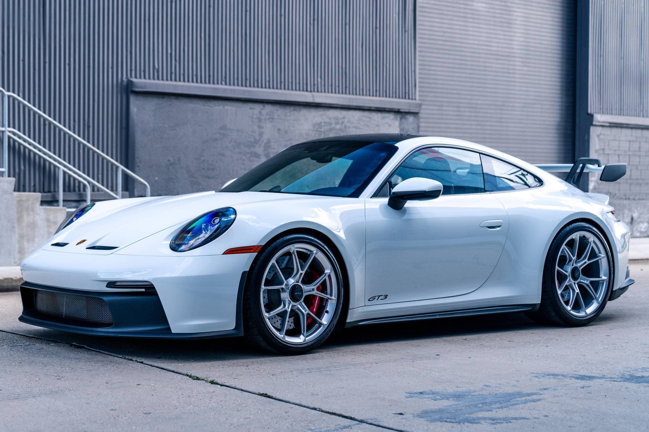 Porsche auto body repair in Los Angeles at Mac Auto Collision